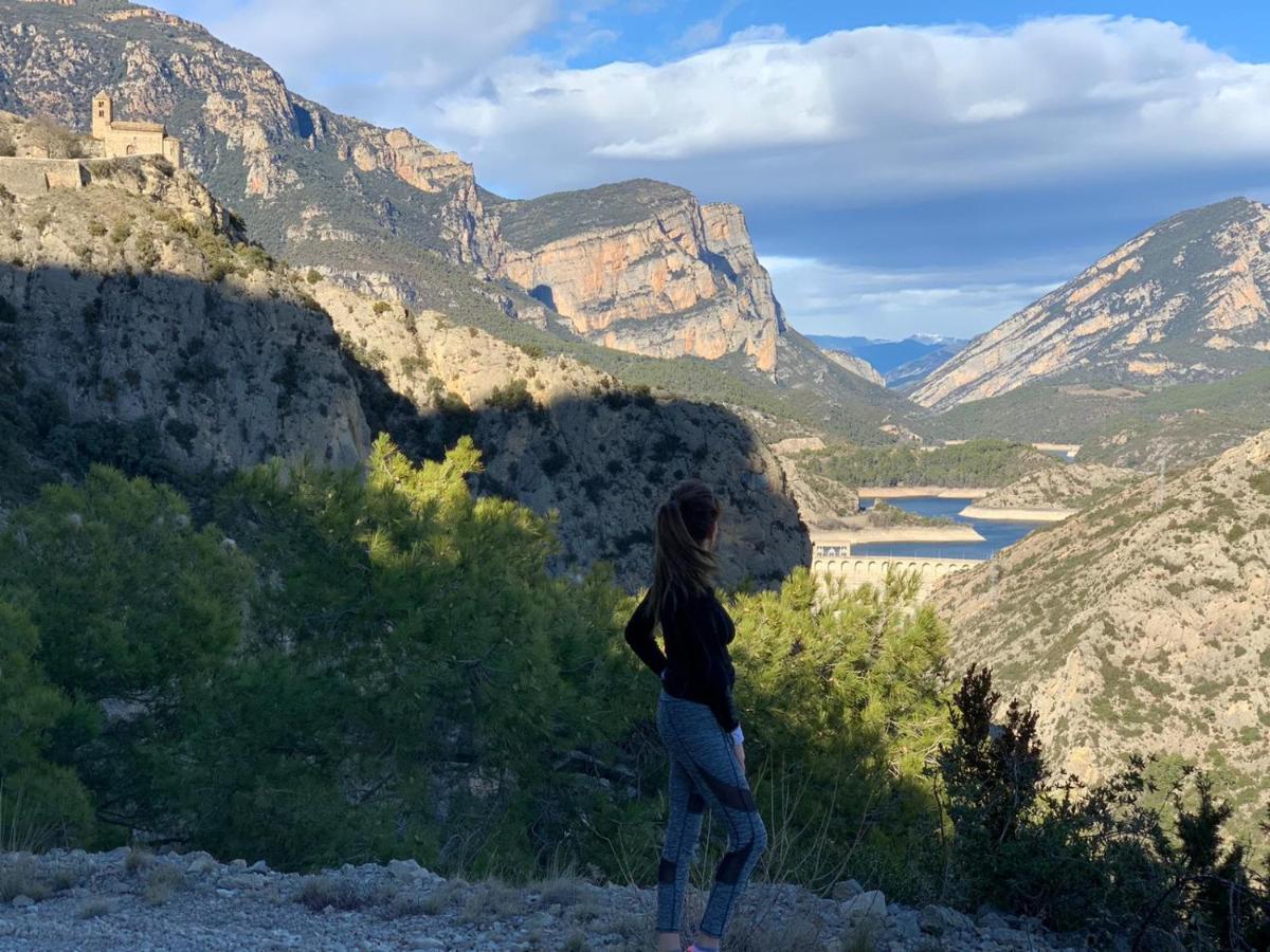 Camping Oliana Dış mekan fotoğraf