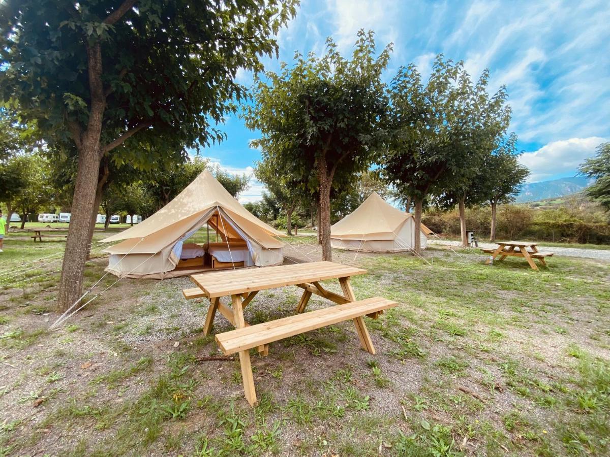 Camping Oliana Dış mekan fotoğraf