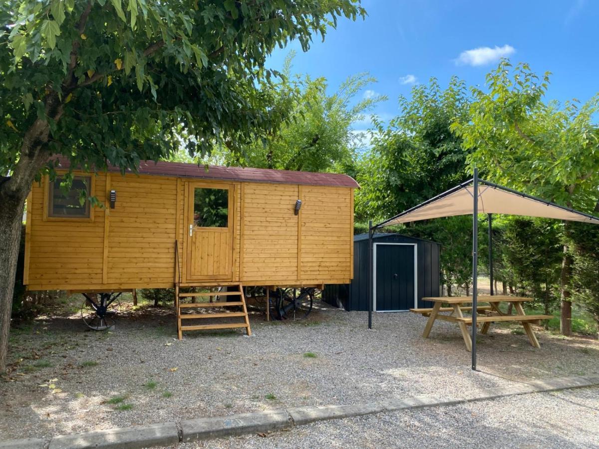 Camping Oliana Dış mekan fotoğraf