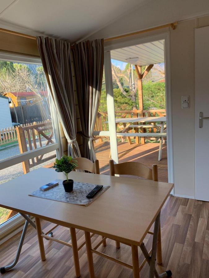 Camping Oliana Dış mekan fotoğraf