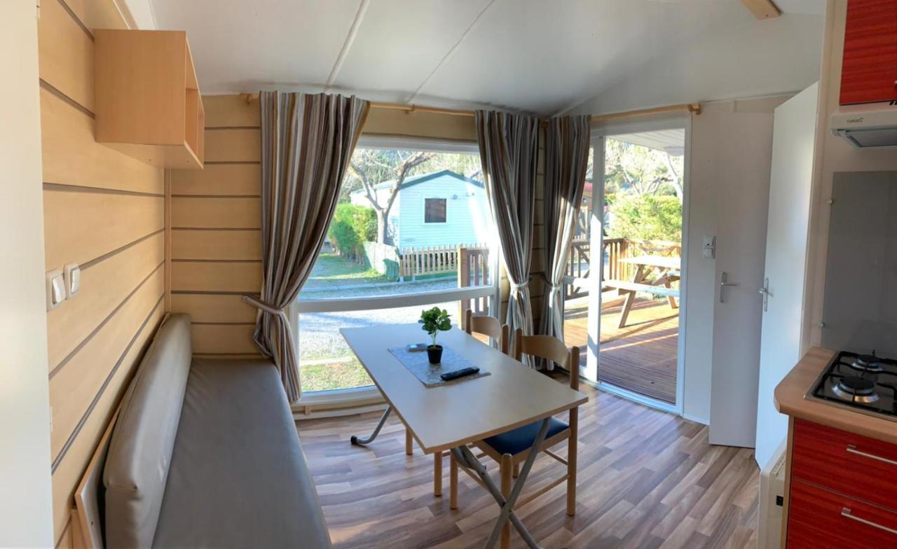 Camping Oliana Dış mekan fotoğraf