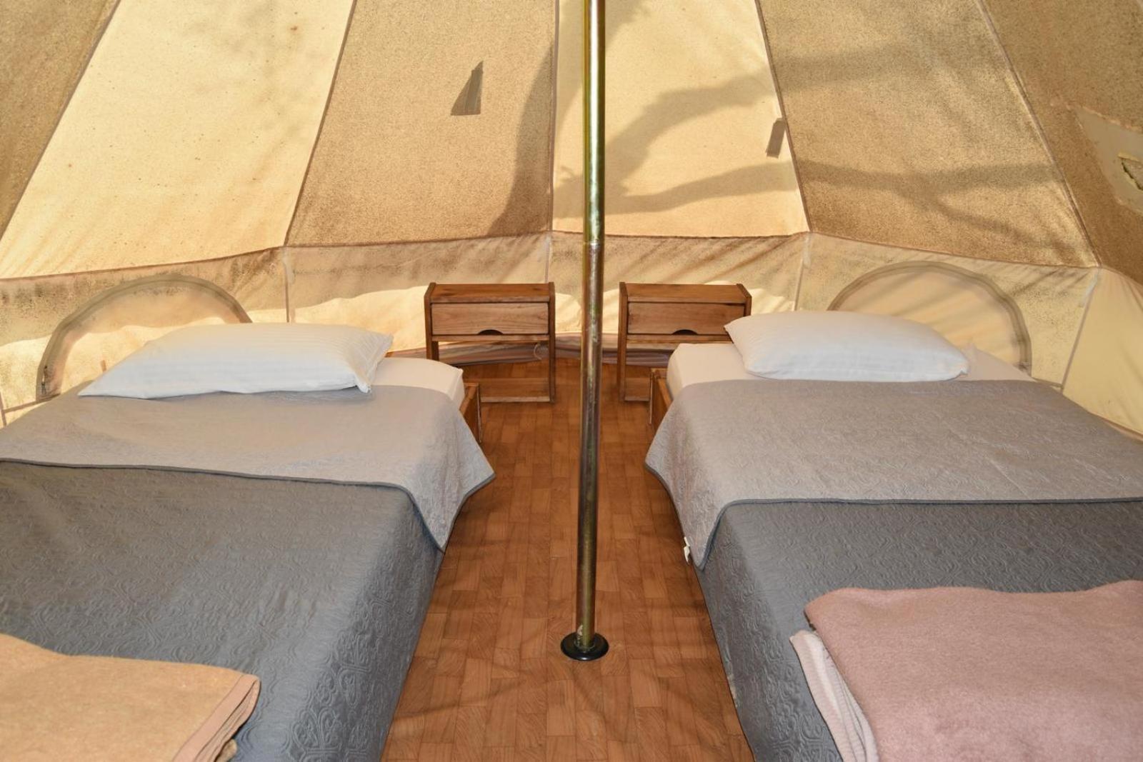 Camping Oliana Dış mekan fotoğraf