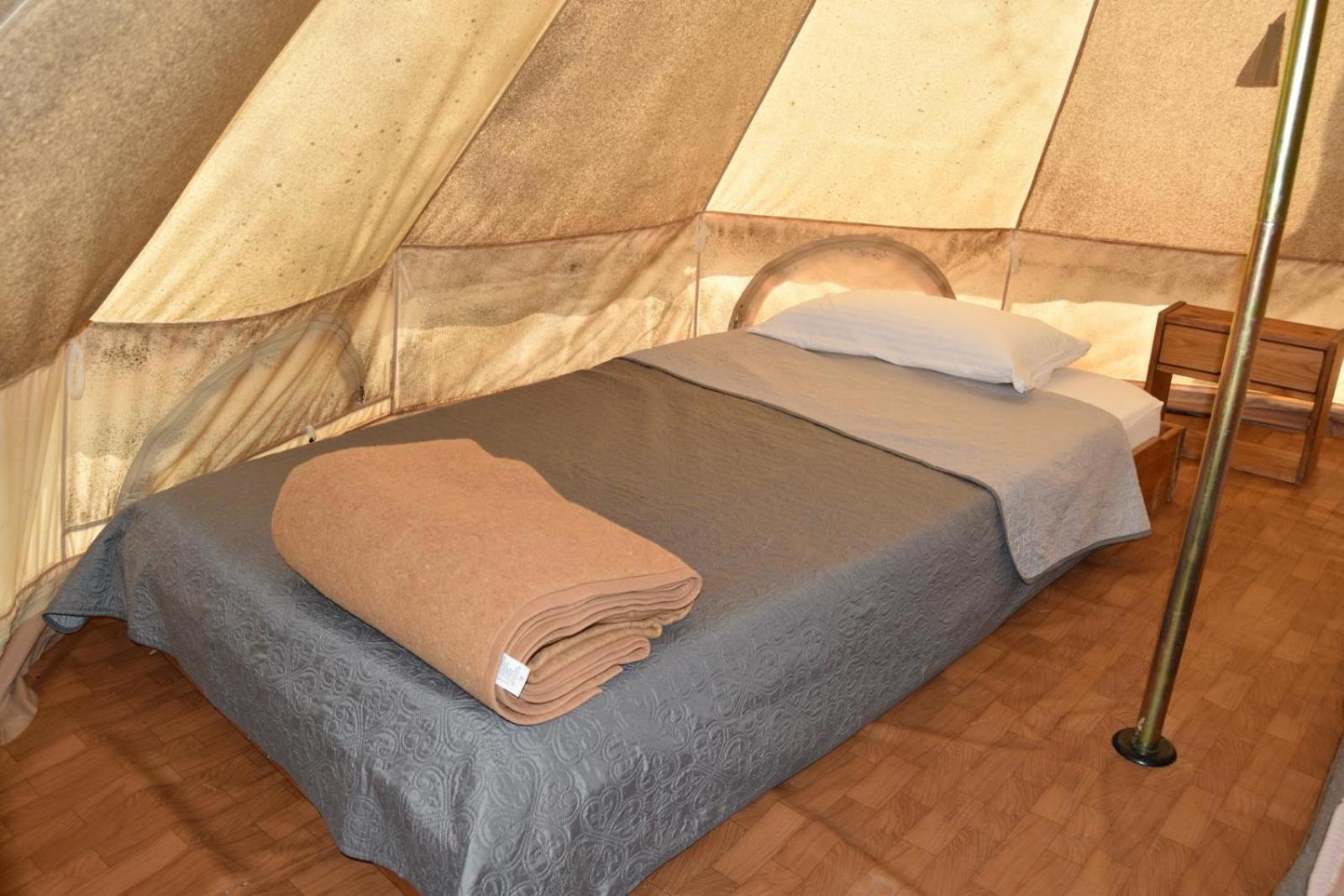 Camping Oliana Dış mekan fotoğraf