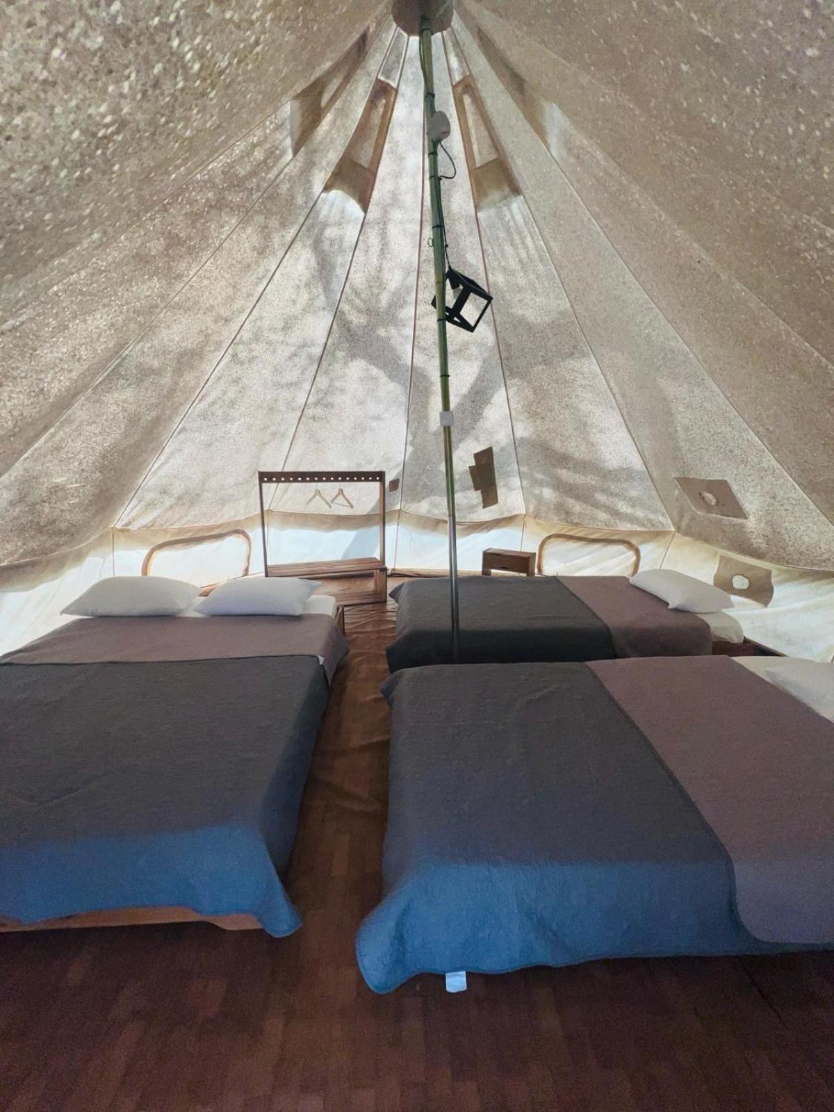 Camping Oliana Dış mekan fotoğraf