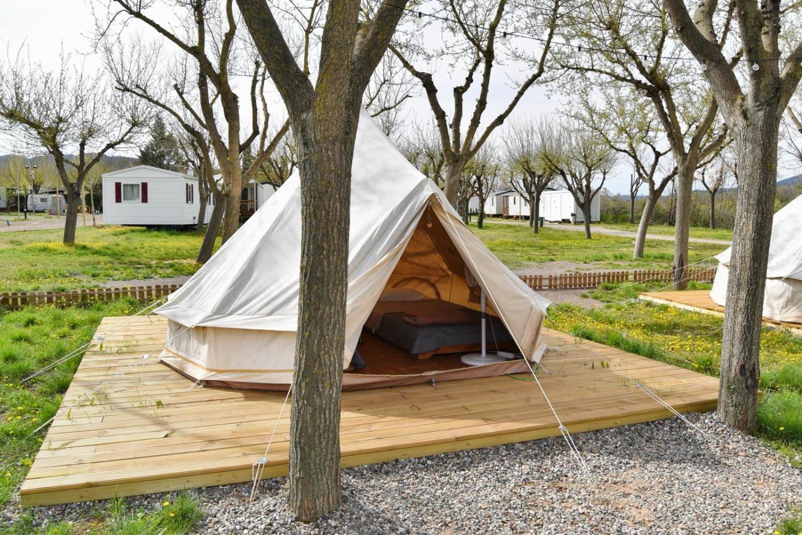 Camping Oliana Dış mekan fotoğraf