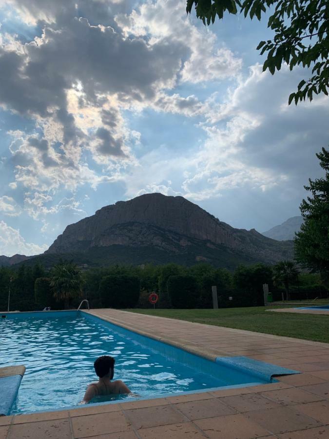 Camping Oliana Dış mekan fotoğraf